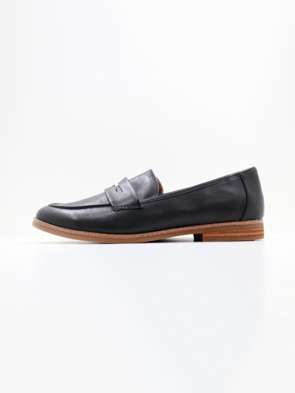 B.O.C. Bianca Black Faux Leather Flat Penny Loafers - Women's 9 NWOB